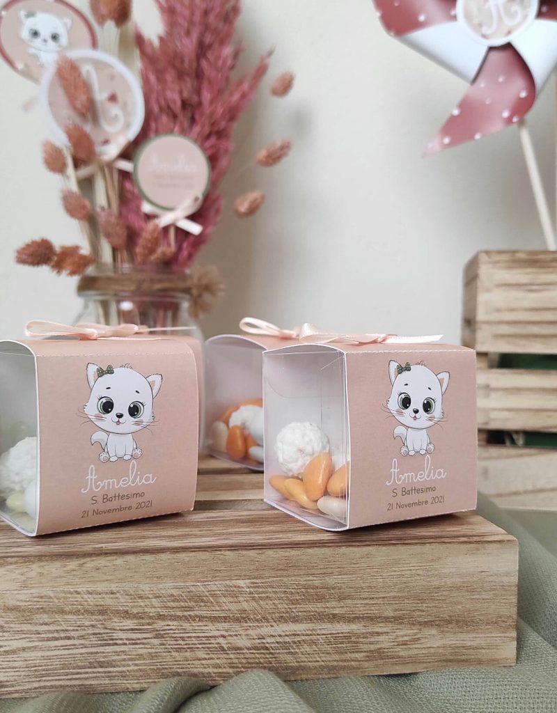 Party-Kit battesimo bambina: scatoline per confetti a tema gattino